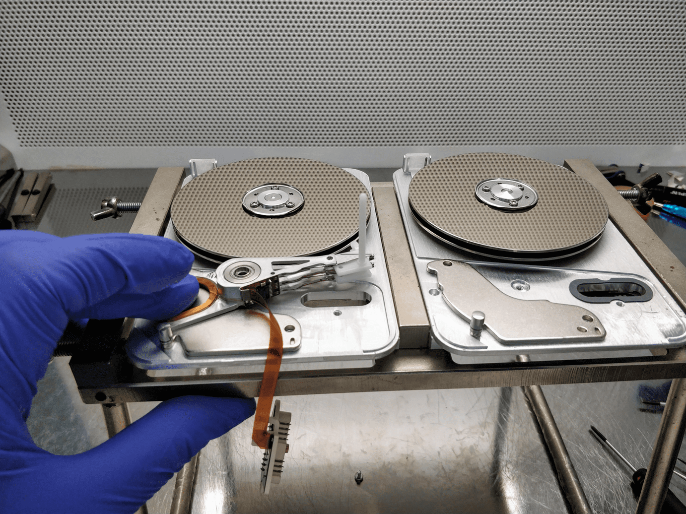 σκληρός δίσκος ανακτηση δεδομενων με αλλαγη κεφαλων Ανάκτηση δεδομένων HDD