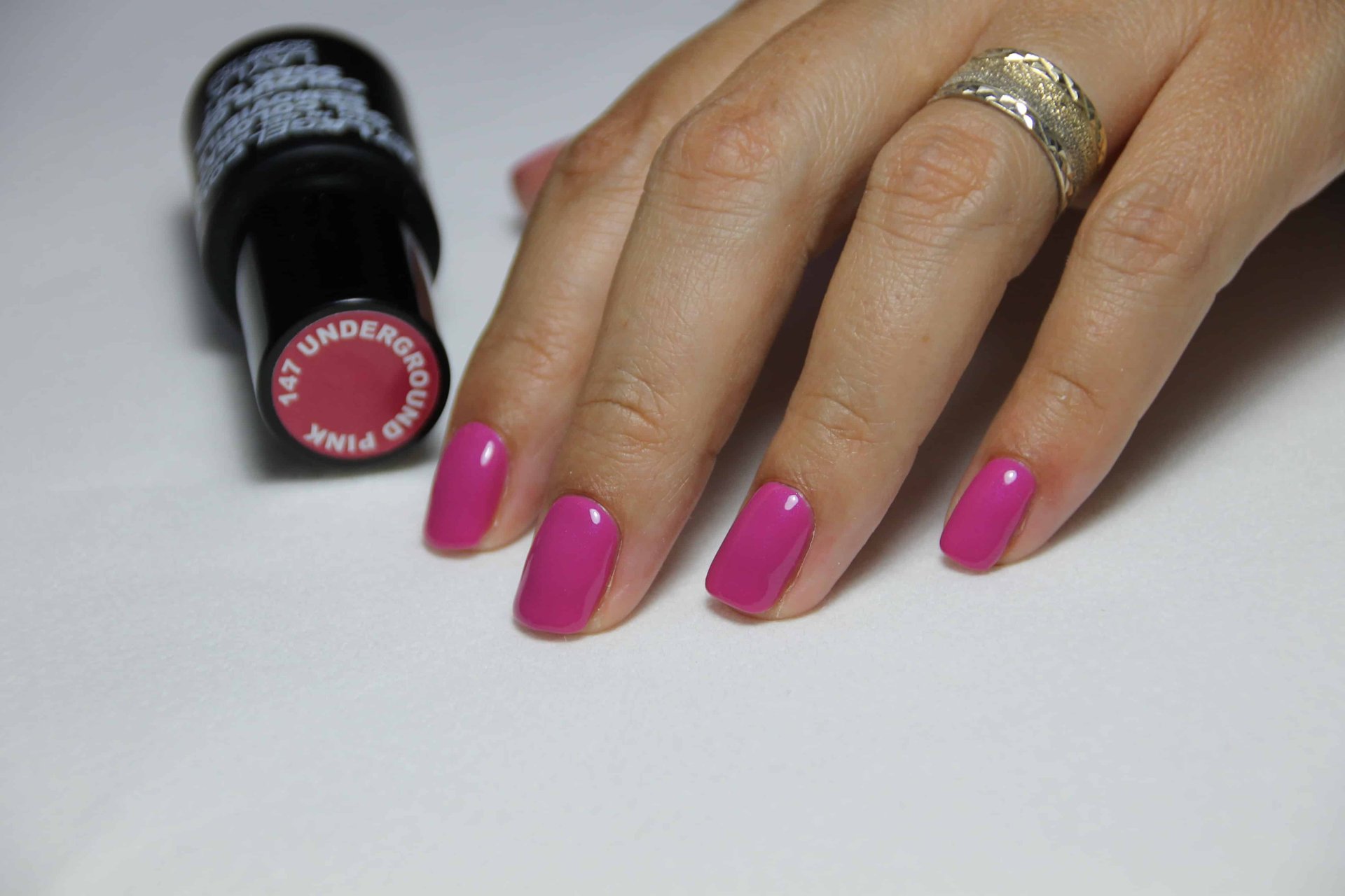 #147 UNDERGROUND PINK