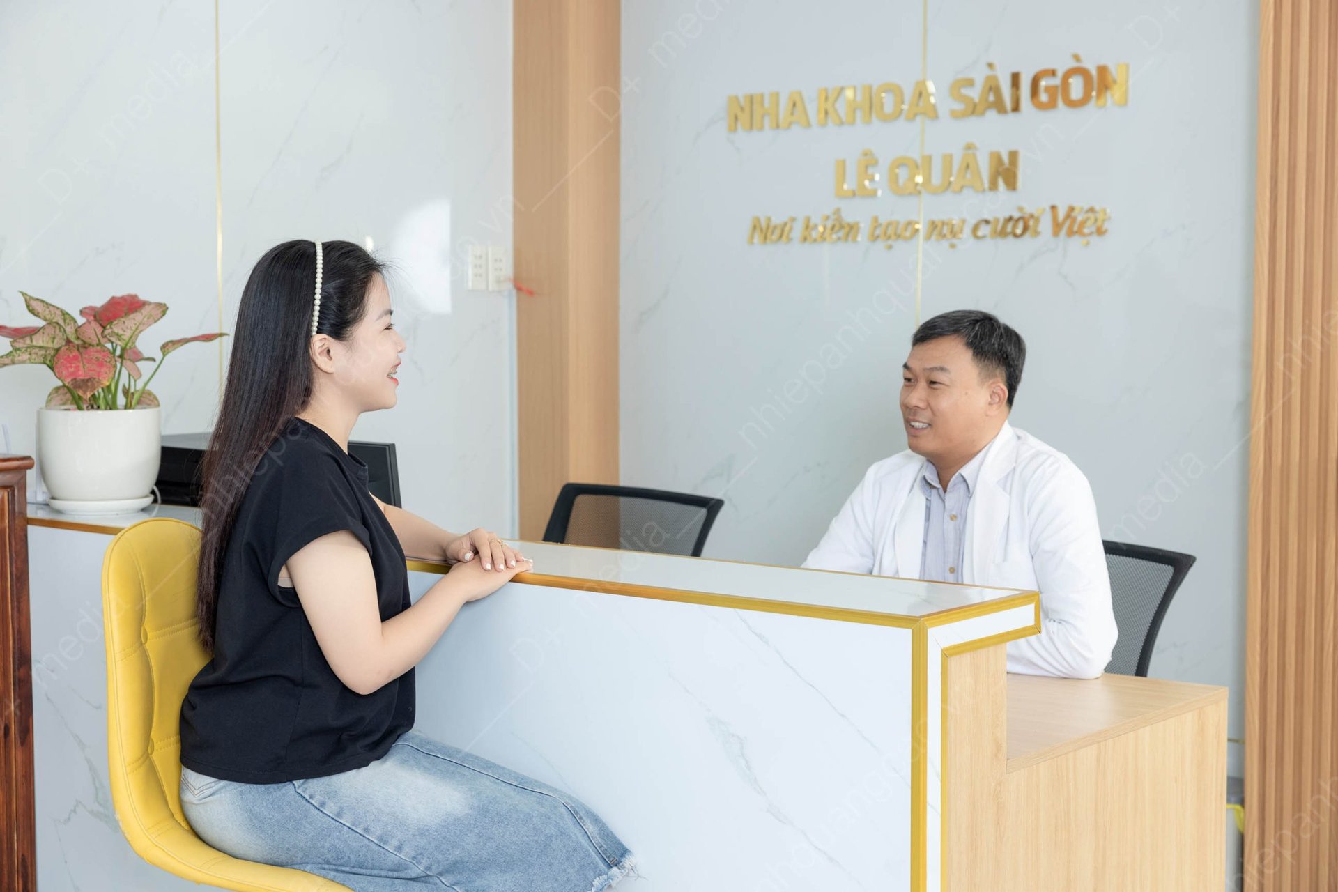 chup-anh-quang-cao-nha-khoa-2