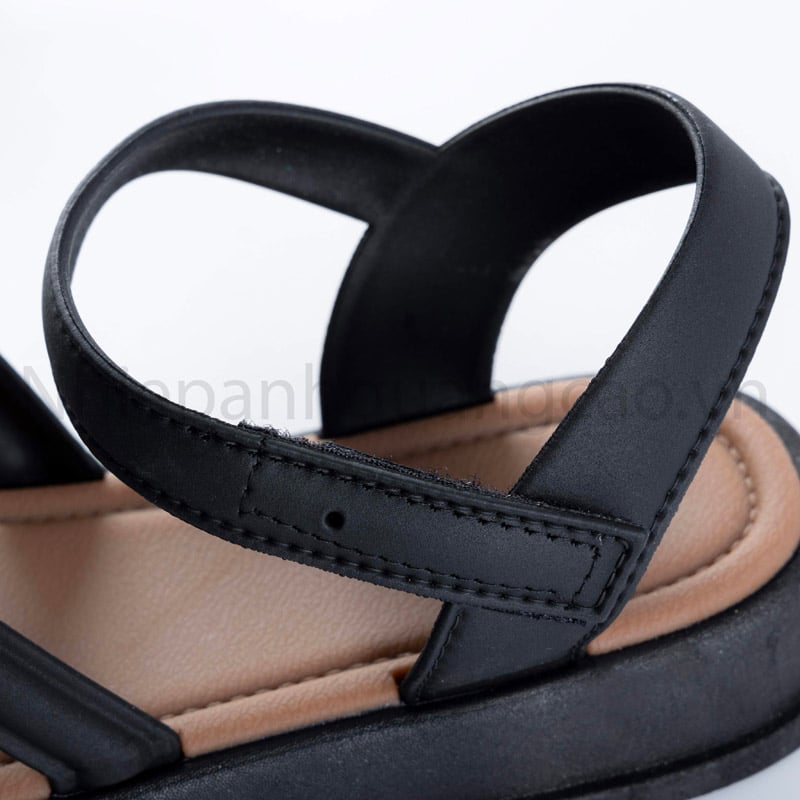 chup-anh-san-pham-giay-dep-1