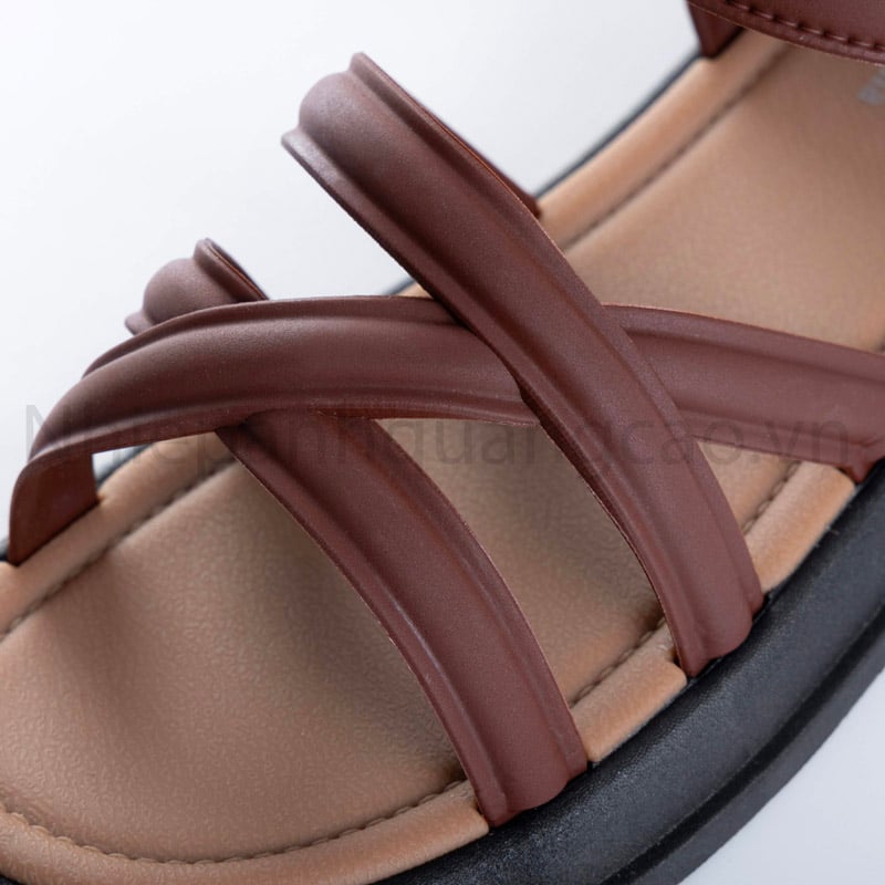 chup-anh-san-pham-giay-dep-3