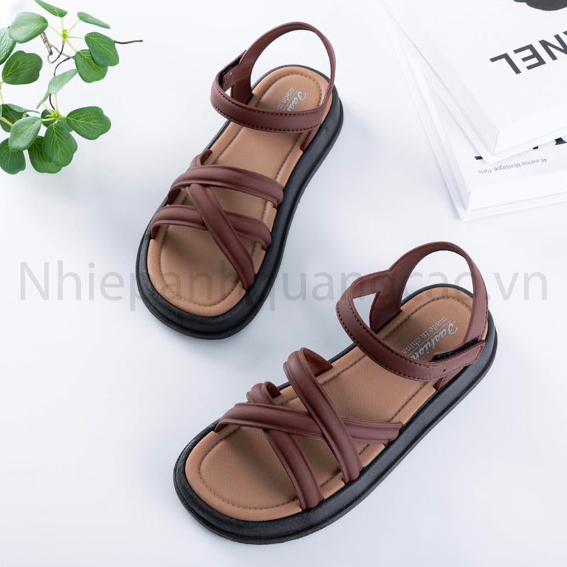 chup-anh-san-pham-giay-dep-2