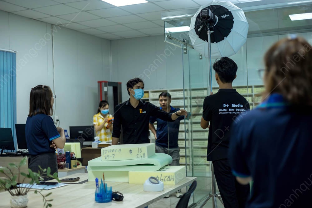 chupanhprofilecongtychuyennghiep3