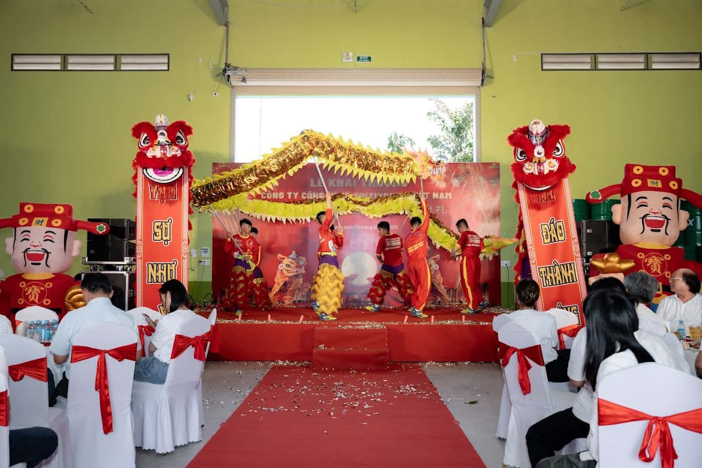 Quay chụp sự kiện