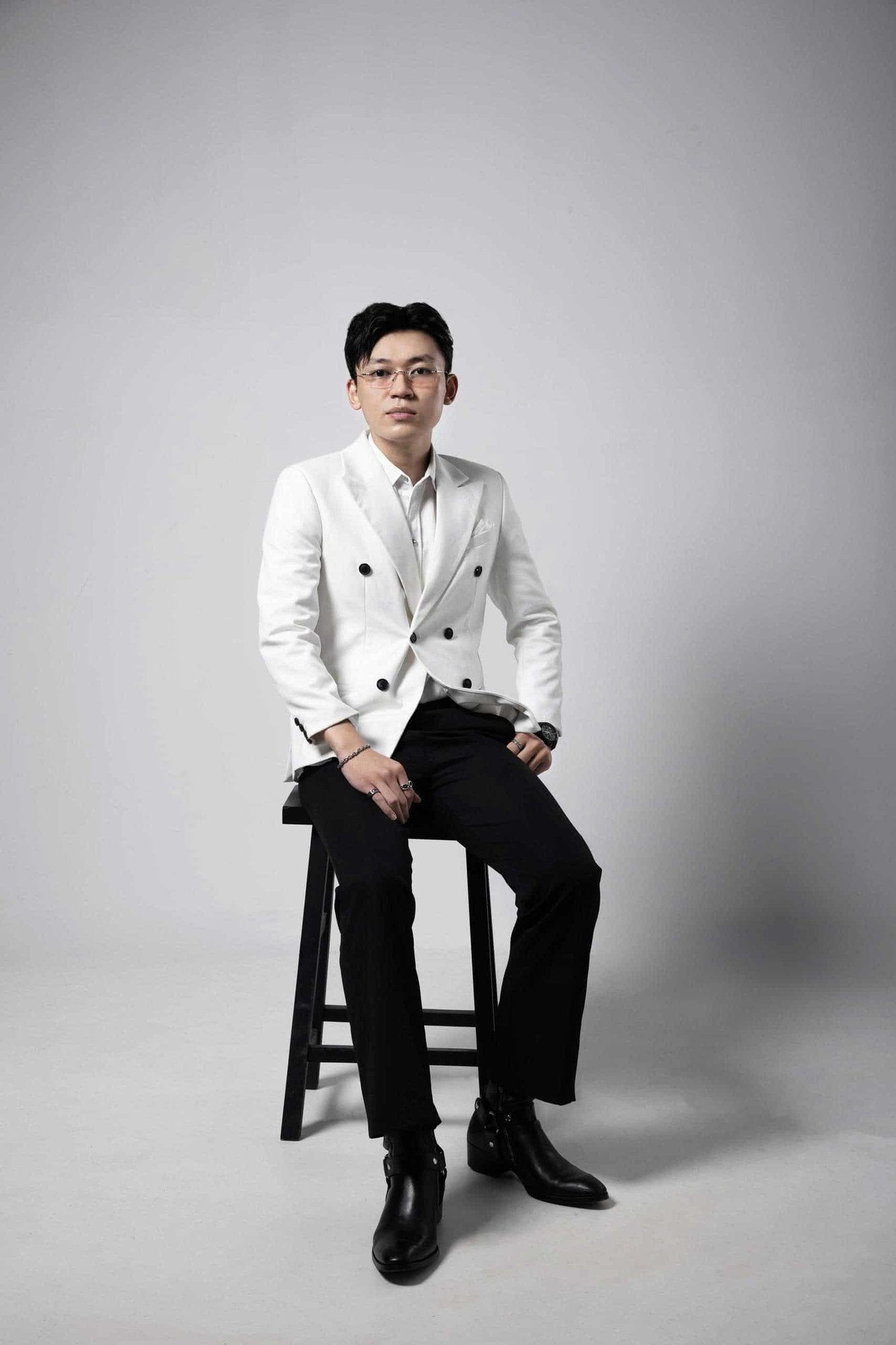 Chụp ảnh thẻ trọn gói tại Bình Dương