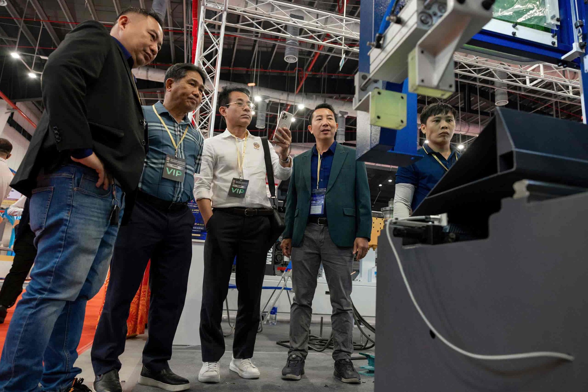 quay chụp hội nghị sự kiện