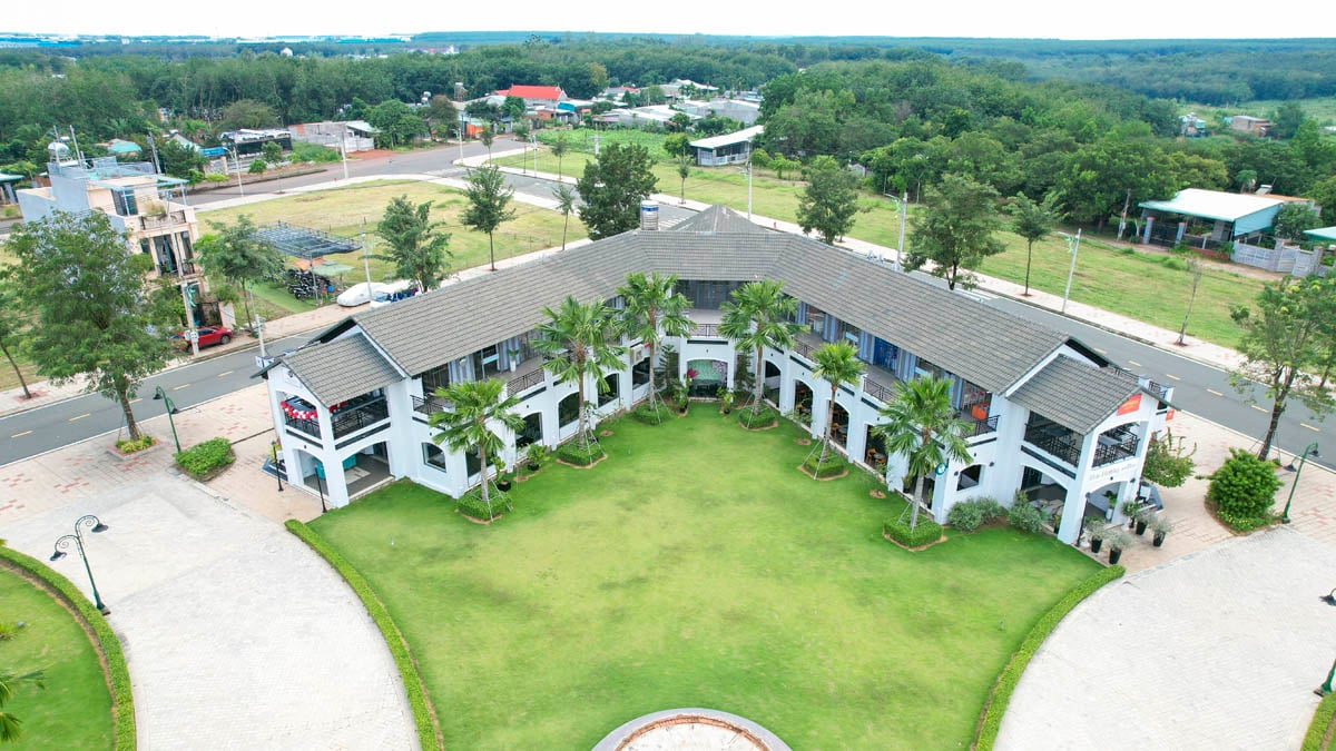 QUAY-CHỤP-KHÔNG-GIAN-QUÁN-CAFE-NHÀ-HÀNG-4