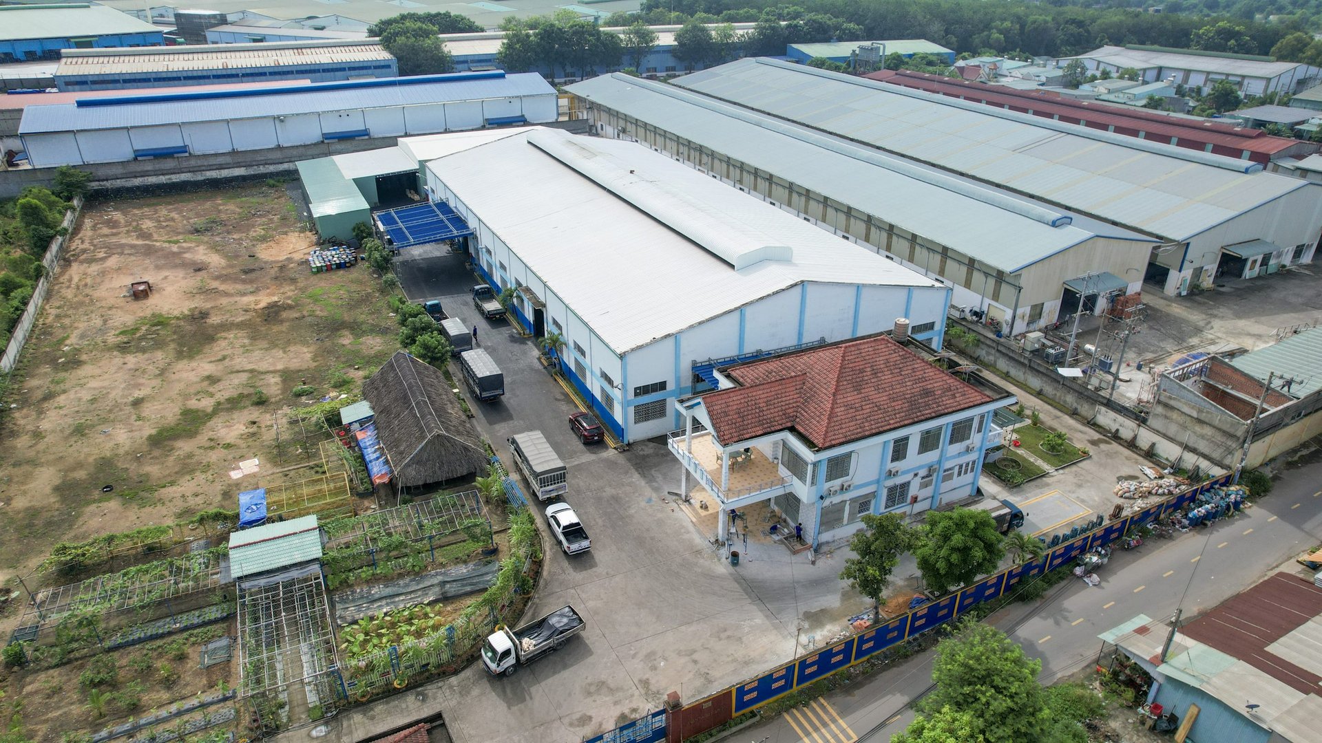 CHỤP ẢNH PROFILE CHO DOANH NGHIỆP TẠI BÌNH DƯƠNG