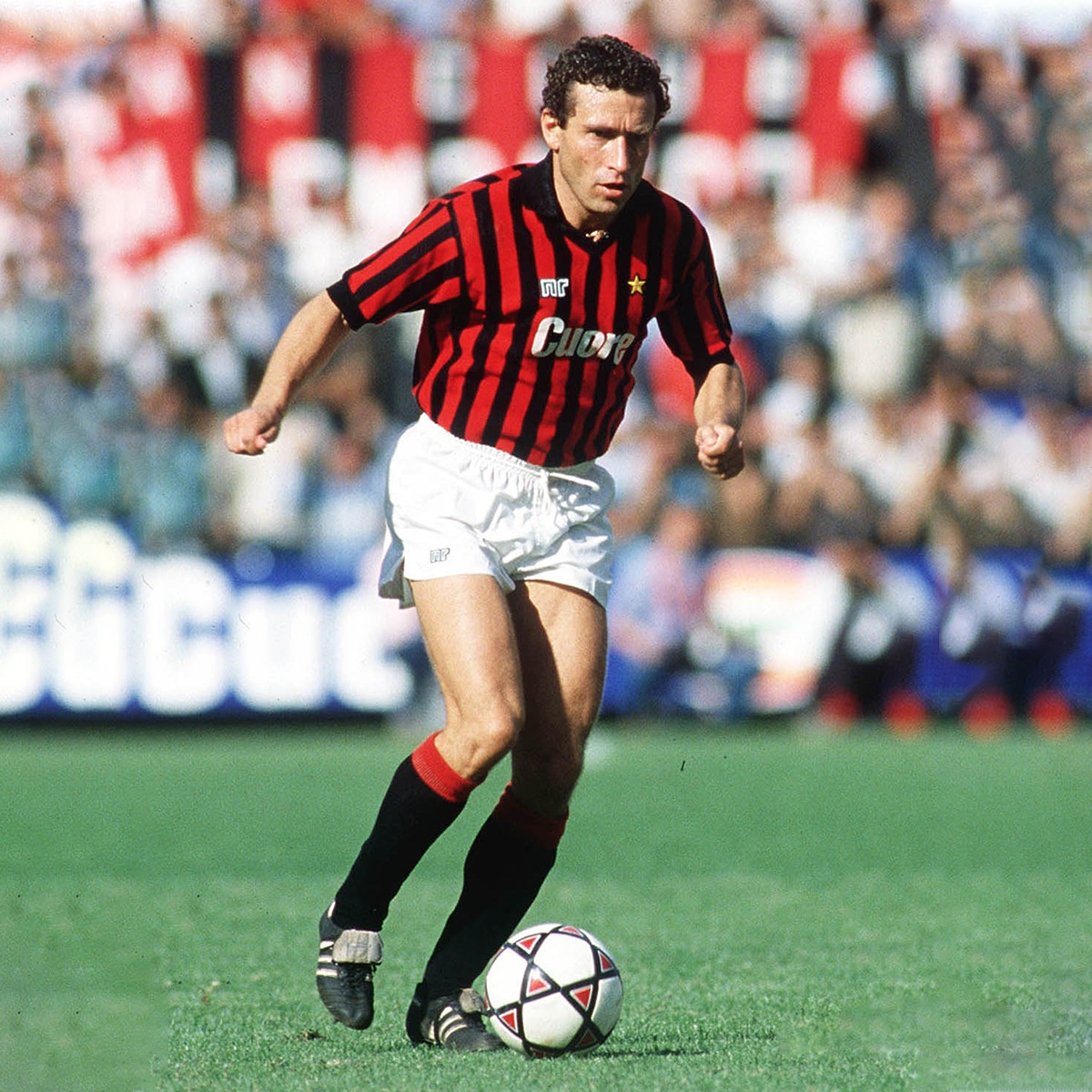 AC Milan '83<span>/</span>'84 Home - Image 4