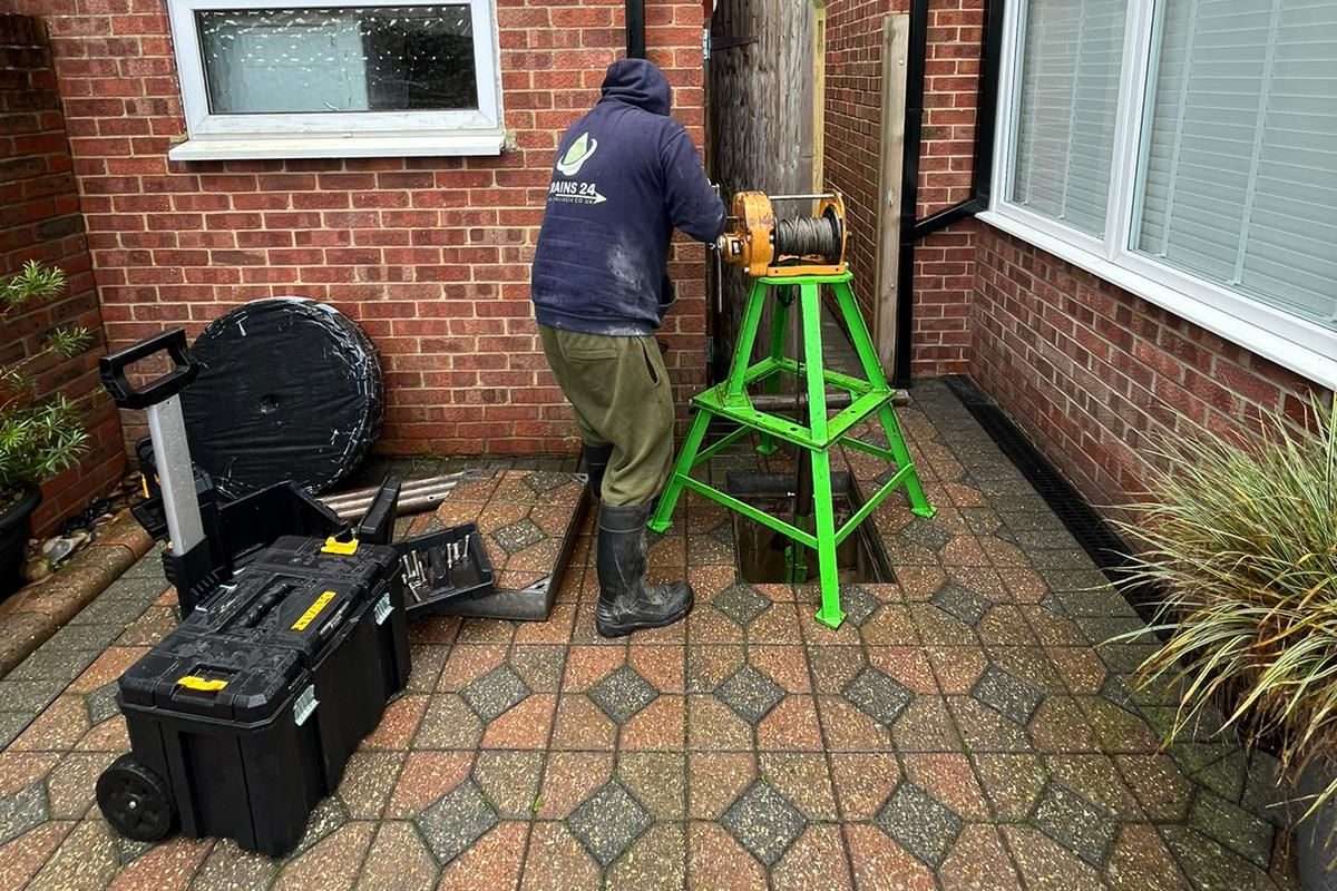 WhatsApp Image 2024 10 11 at 14.31.40 30305a45 e1741152360104