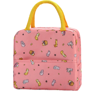 sac isotherme rose avec motifs animaliers et poignées jaunes, idéal pour garder les aliments et boissons au frais