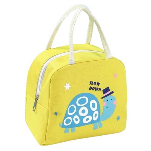 sac isotherme jaune avec motif de tortue et inscription "SLOW DOWN", idéal pour les repas à emporter et les pique-niques.