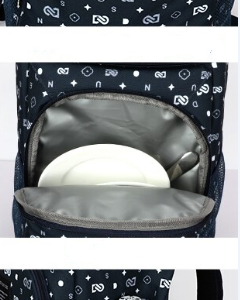 sac isotherme pratique avec poches extérieures, intérieur en aluminium pour maintenir la température, design moderne et motifs géométriques, idéal pour les pique-niques et les sorties.
