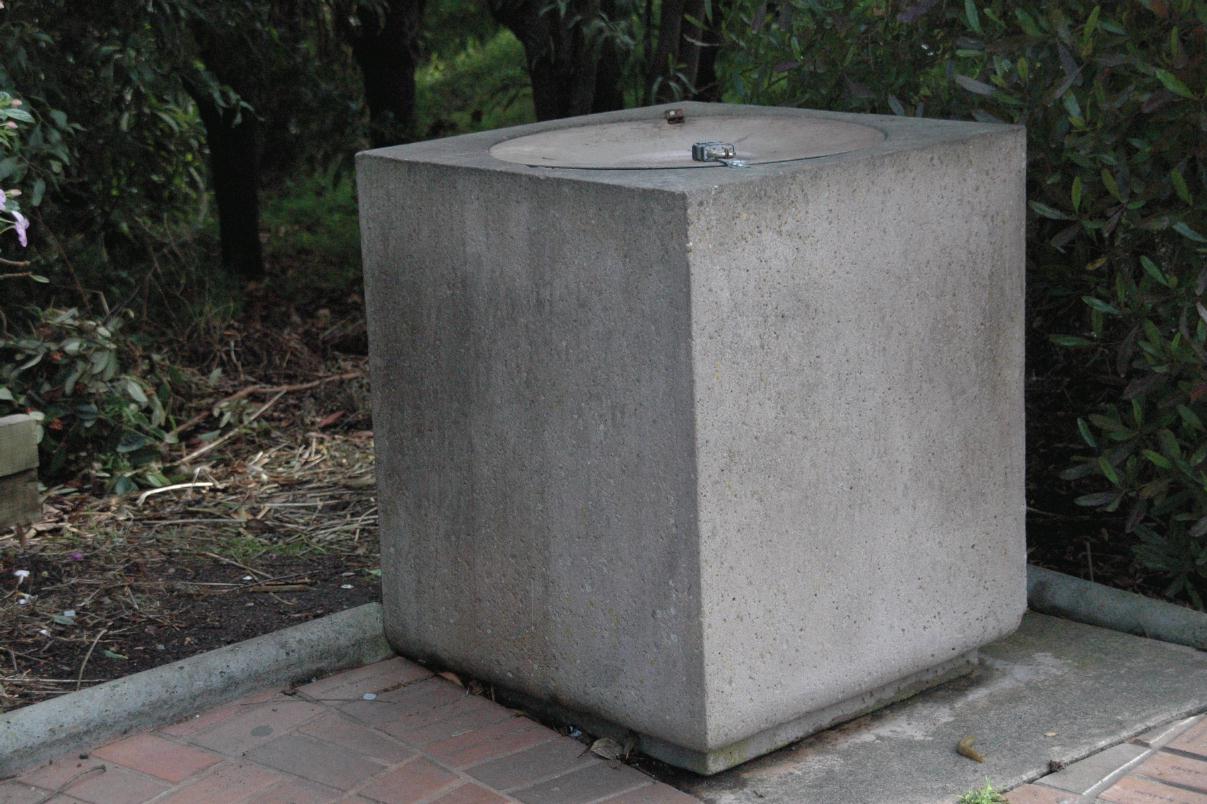 אשפתונים מבטון