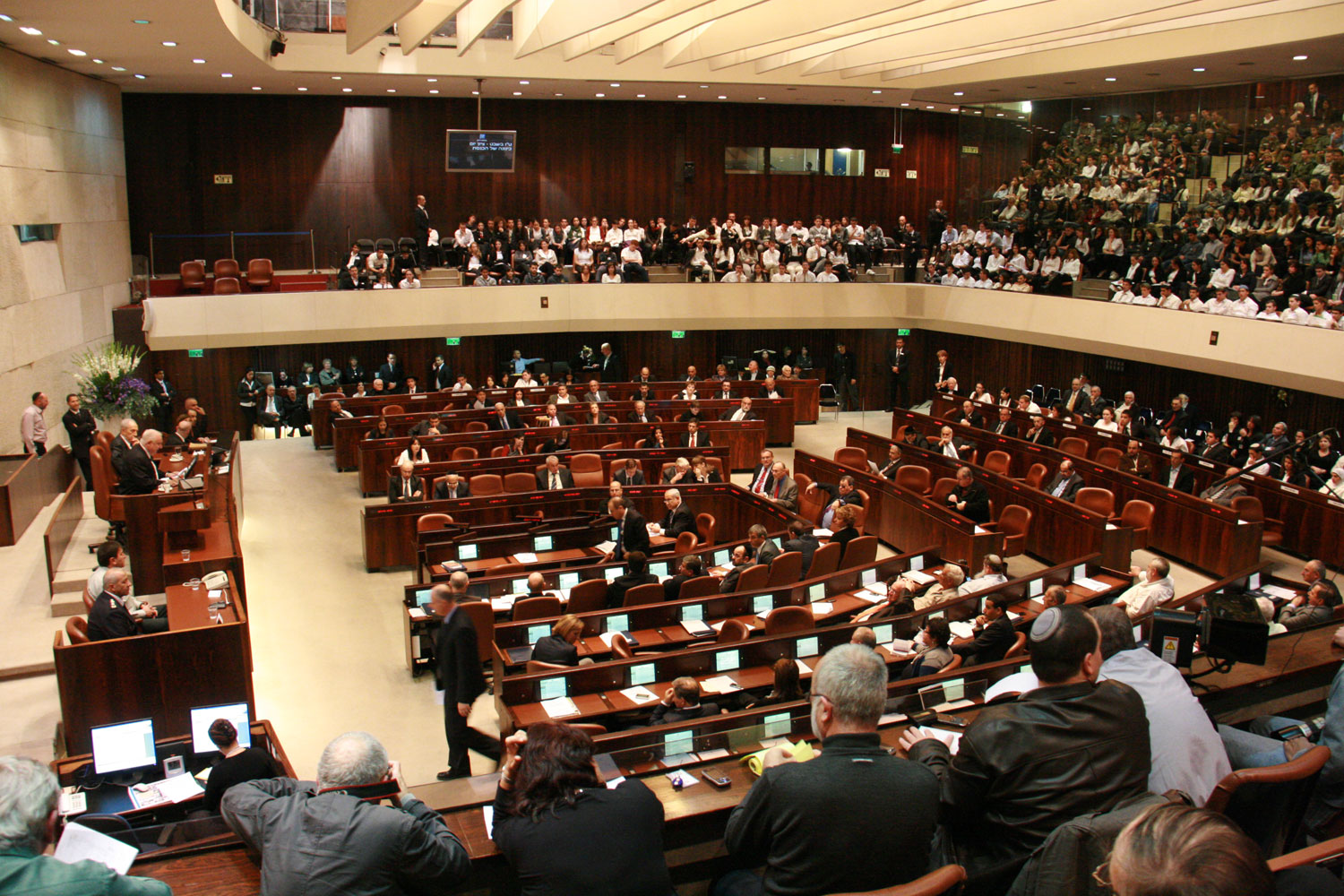 אורן חזן