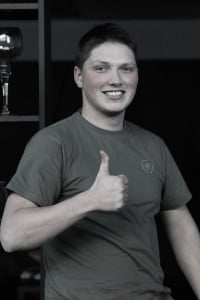 Nasz kolega Sebastian Mataczyno zadowolony z kursu Nasz kolega Sebastian Mataczyno zadowolony z kursu