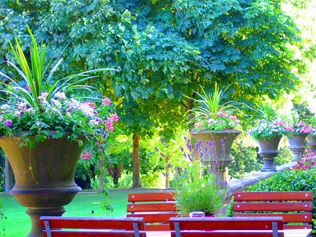 ספסל מתכת ועץ