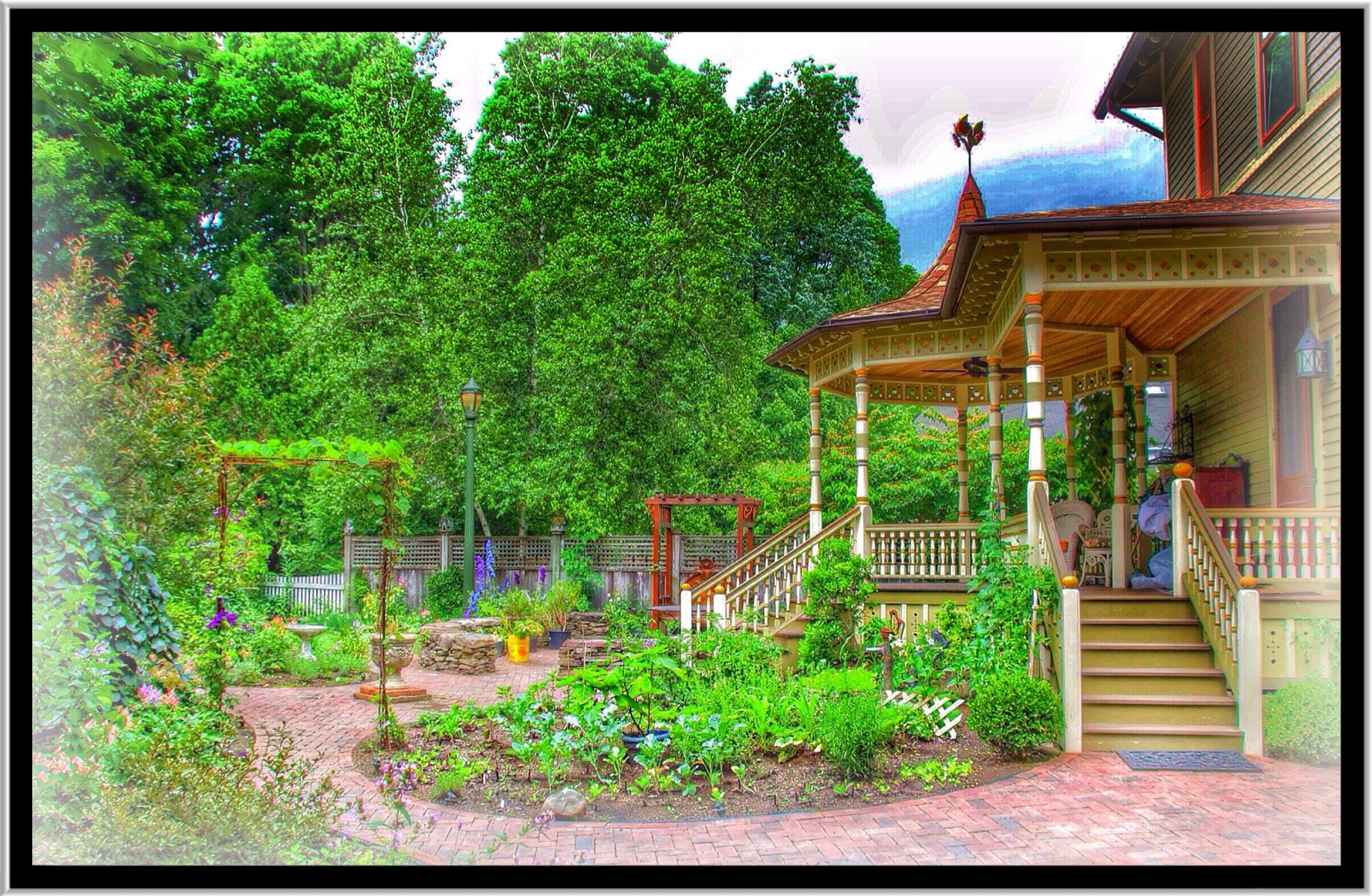 אדני רכבת מידות, עיצובים ומה שביניהם