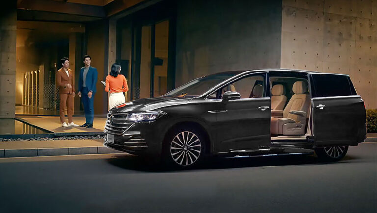 Volkswagen Viloran pháo đài MPV theo tiêu chuẩn Đức