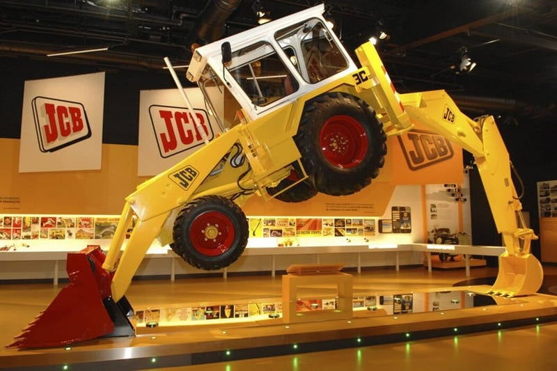 Компания JCB выпустила 750 000 экскаваторов погрузчиков музей Компания JCB выпустила 750 000 экскаваторов погрузчиков