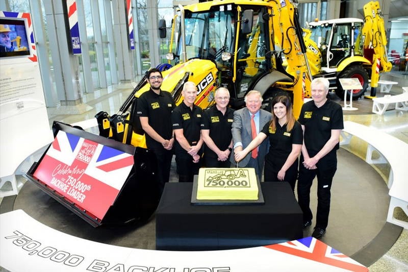 Экскаватор погрузчик JCB выставка фото Экскаватор погрузчик JCB выставка