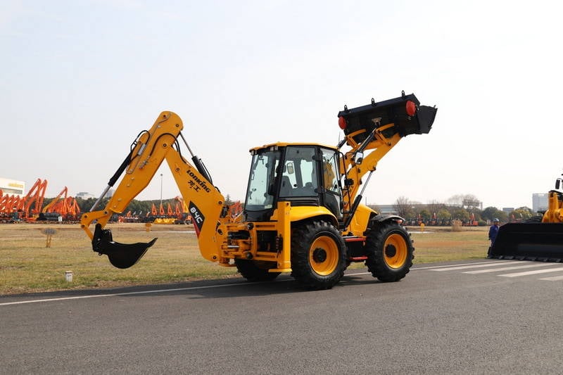 Аренда экскаватора погрузчика в Пинске, Лунинце и Столине