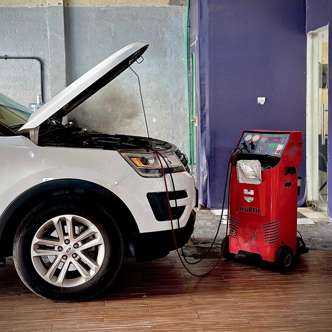 Car AC Gas Refill
