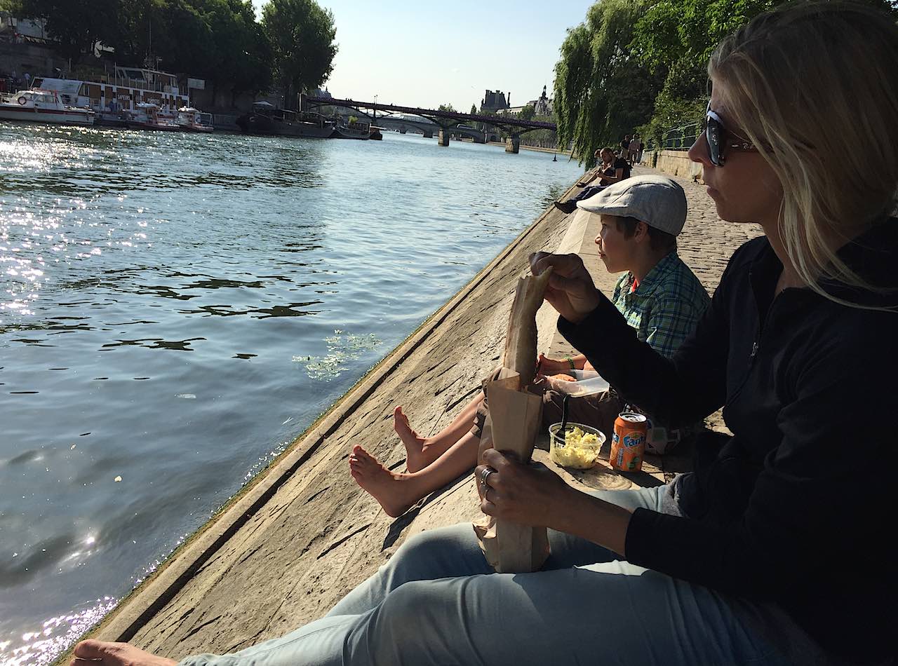 rory-moulton-seine-pont-neuf-paris