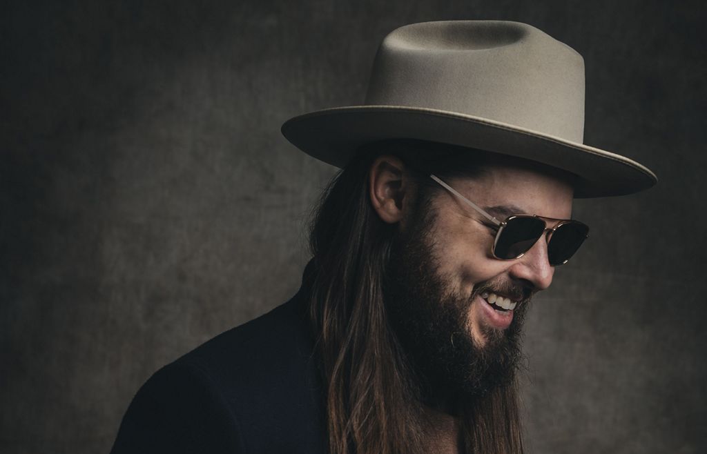 Caleb-Caudle-by-Mike-Dunn-slider img-34