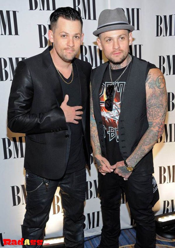 05-01-12 The famous and their tats-28 img-22