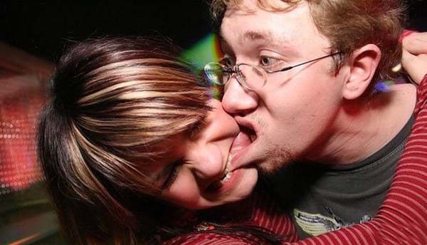 I'd date you but I found this funny photo. (15)