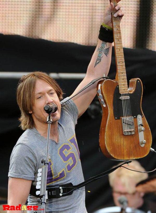 05-01-12 The famous and their tats-43 celebrities with tattoos