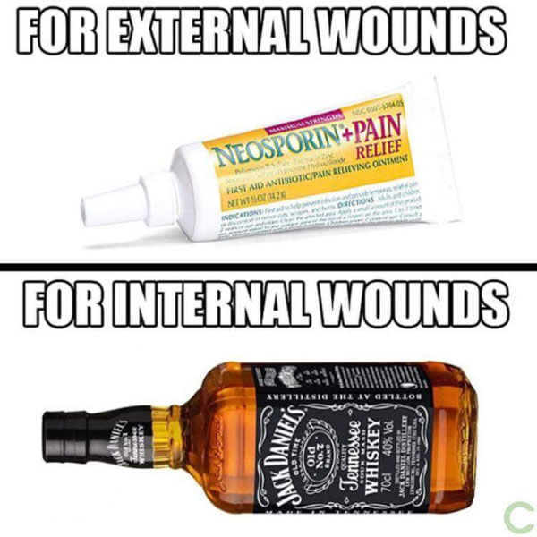 Weekend confession s of drunk girls and guys partying. (23)