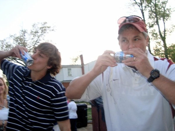 How to tell if your dad is a bro. (3)