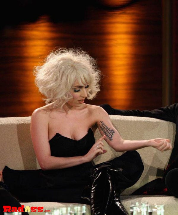 05-01-12 The famous and their tats-20 img-30