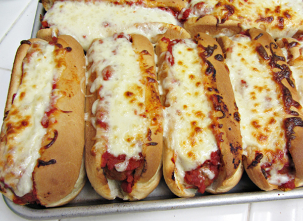 You know you like hot dogs.