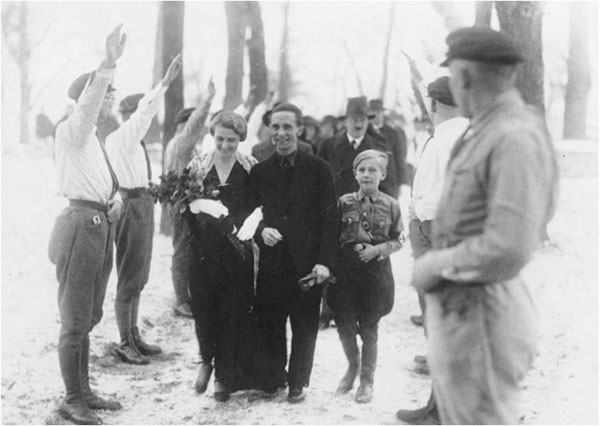 Historically Significant Moments caught on camera. (21)