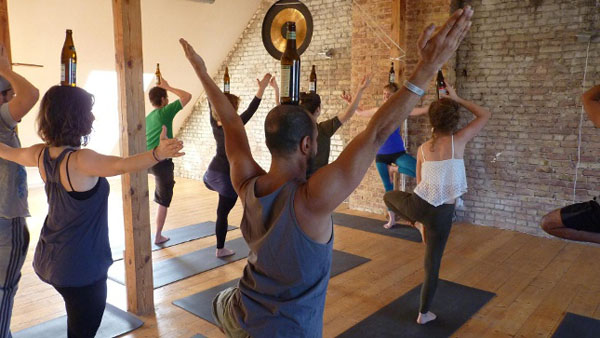 Beer Yoga (1)