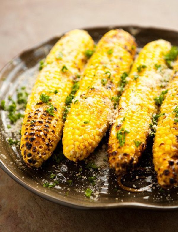 Grilled corn on the cob with parmesan - indulge in some food porn.