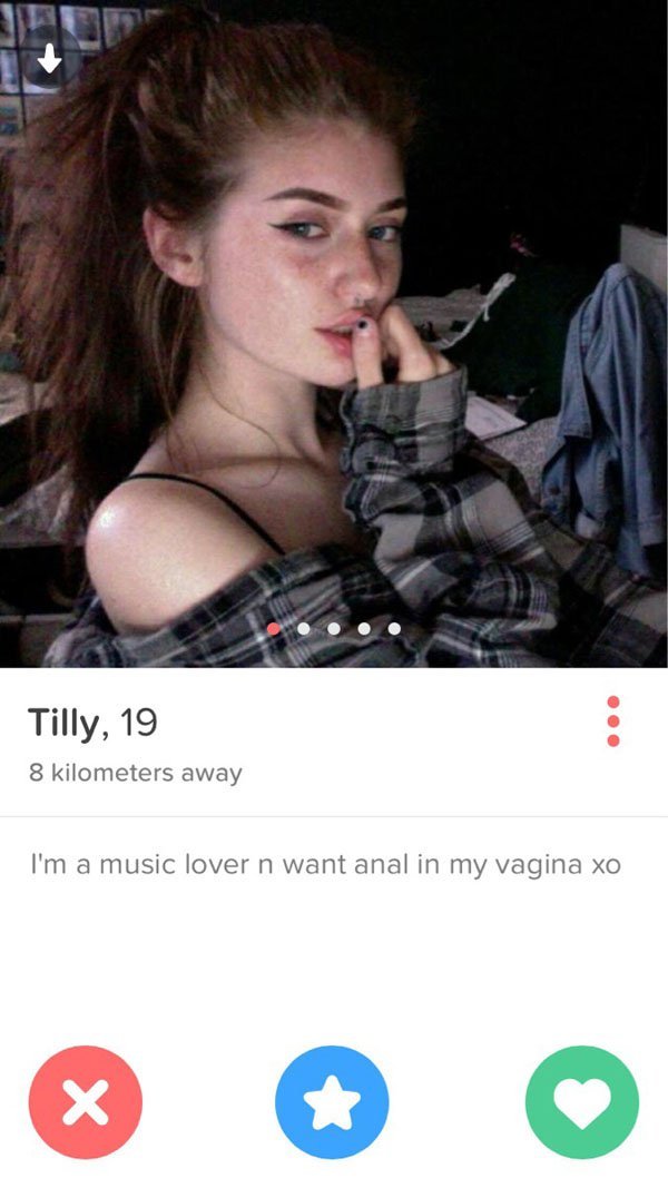 Funny Tinder Profiles. See more at RADASS.com (26)
