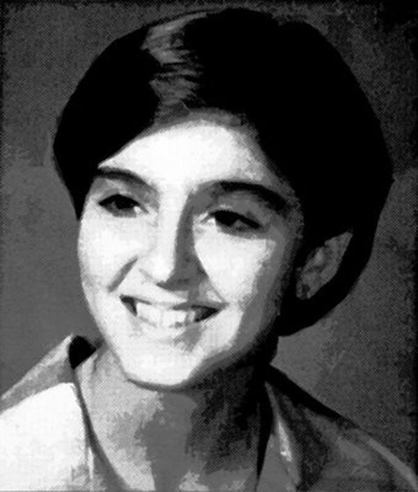 Photos of Celebrities before they were famous. (26)