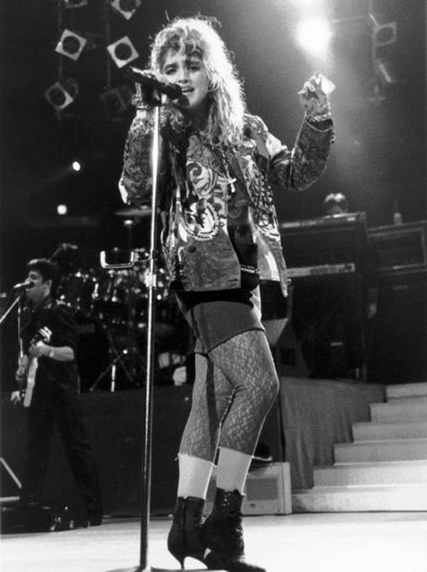 Vintage photos of rock n roll stars. (31)