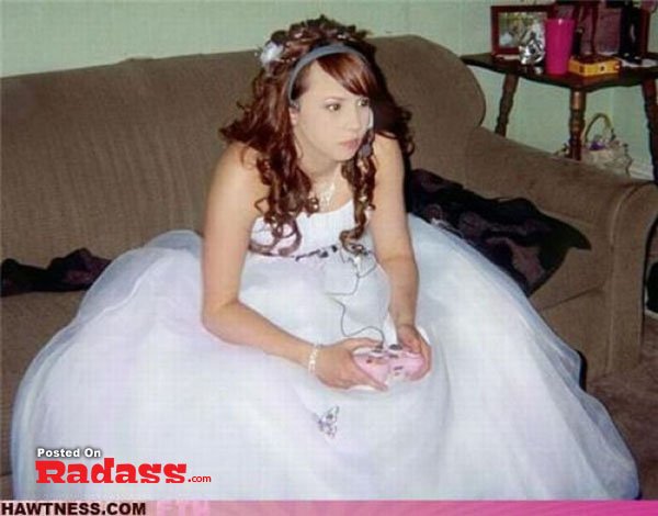 girl-you-are-strange-26 A woman wearing a birthday hat in Weekend Confessions (41 Photos).