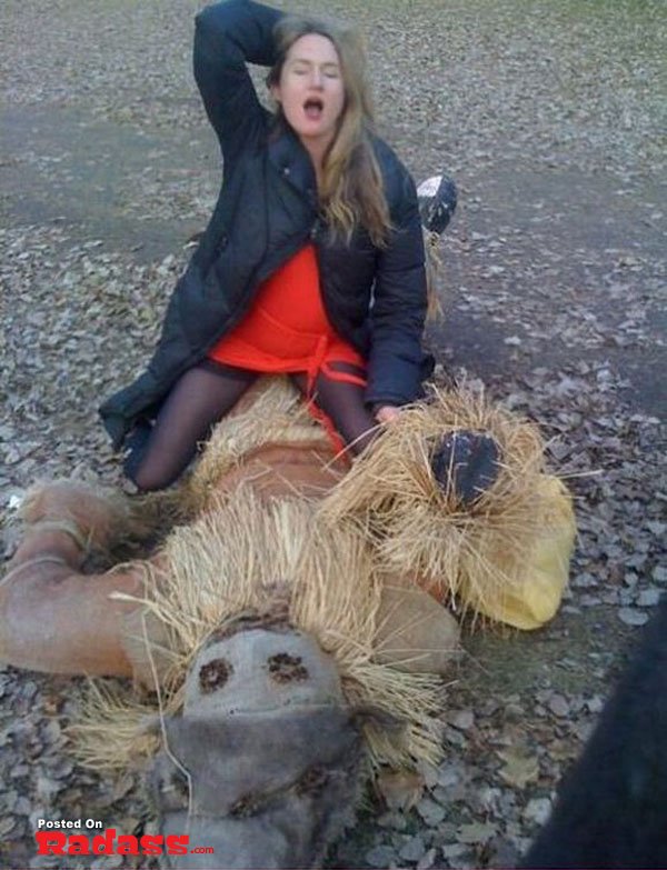 girl-you-are-strange-39 A jovial gathering of individuals portraying the iconic figure of Santa Claus.