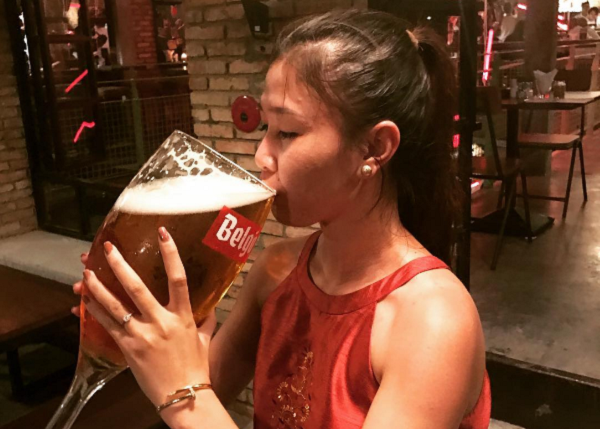 Hilarious photos of drunk people. (2)