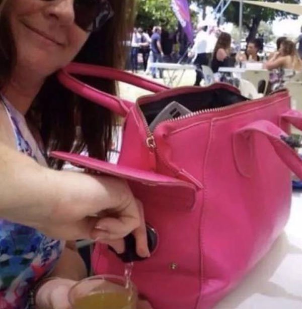 Hilarious photos of drunk people. (23)