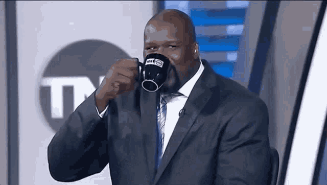 Shaq Inside The Nba GIF - Shaq Inside The NBA Spit Take - Discover & Share GIFs