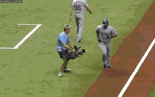 The funniest fail GIFS on the internet. (6)