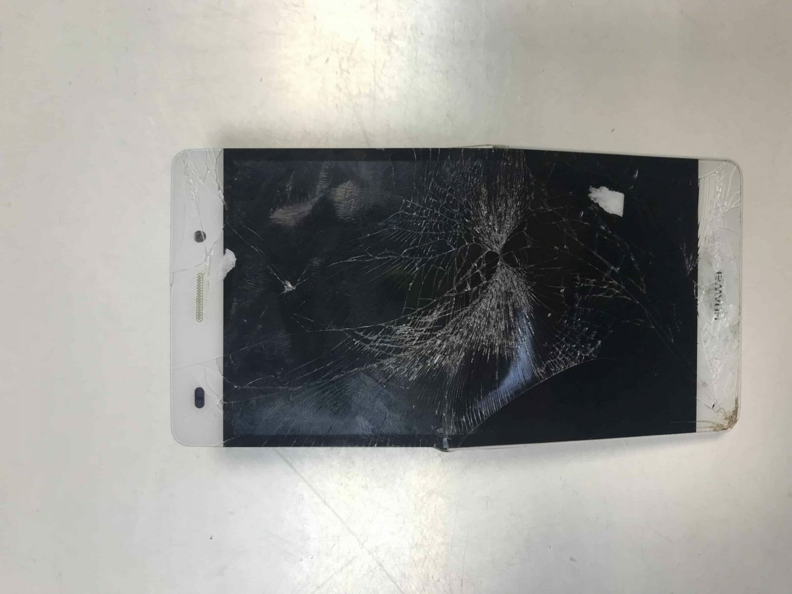 odzysk danych Odzyskiwanie danych ze złamanego telefonu