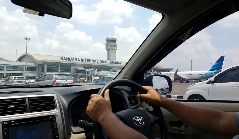 Solusi Terbaik untuk Sewa Mobil Bandara Juanda Murah dan Terpercaya 1 sewa mobil bandara juanda murah